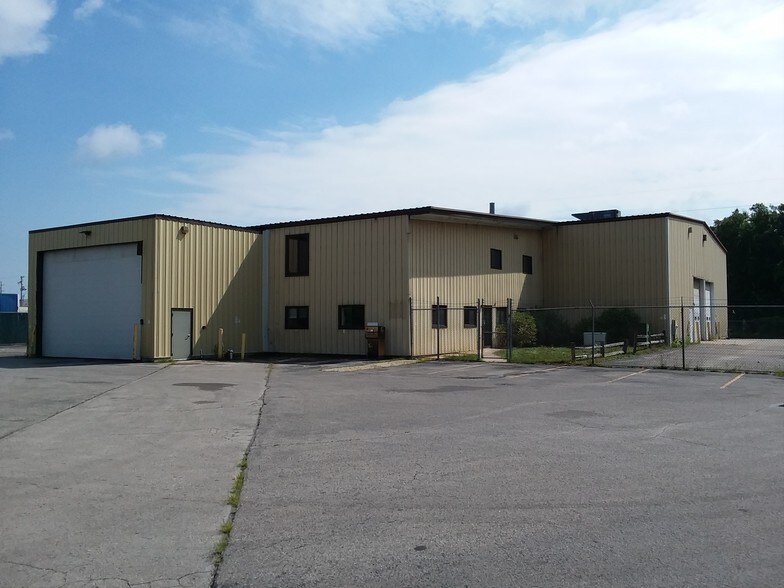 2550 Cass Rd, Traverse City, MI 49684