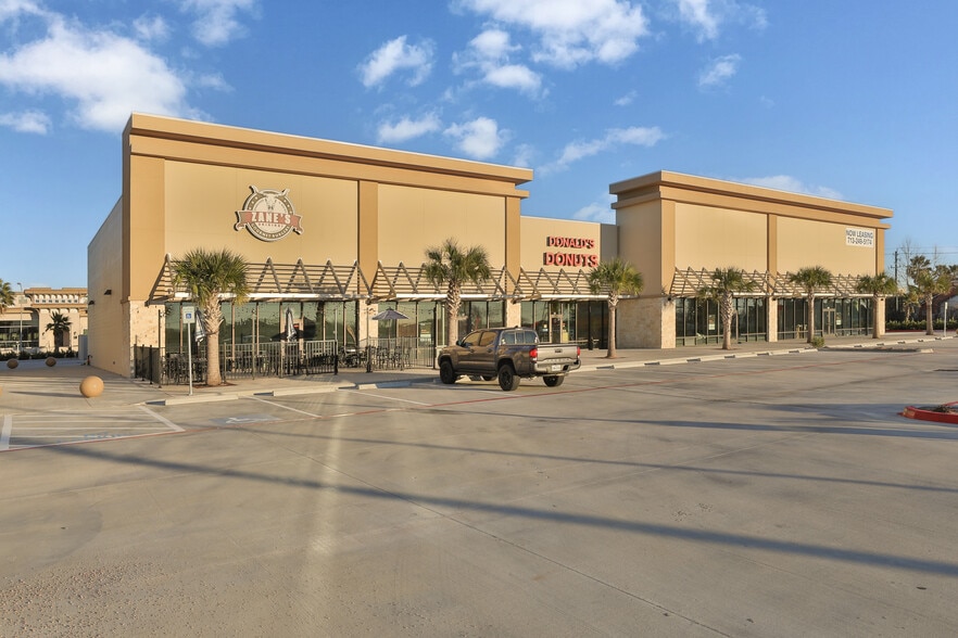 3300 Bayport Blvd, Seabrook, TX for sale - Building Photo - Image 3 of 18