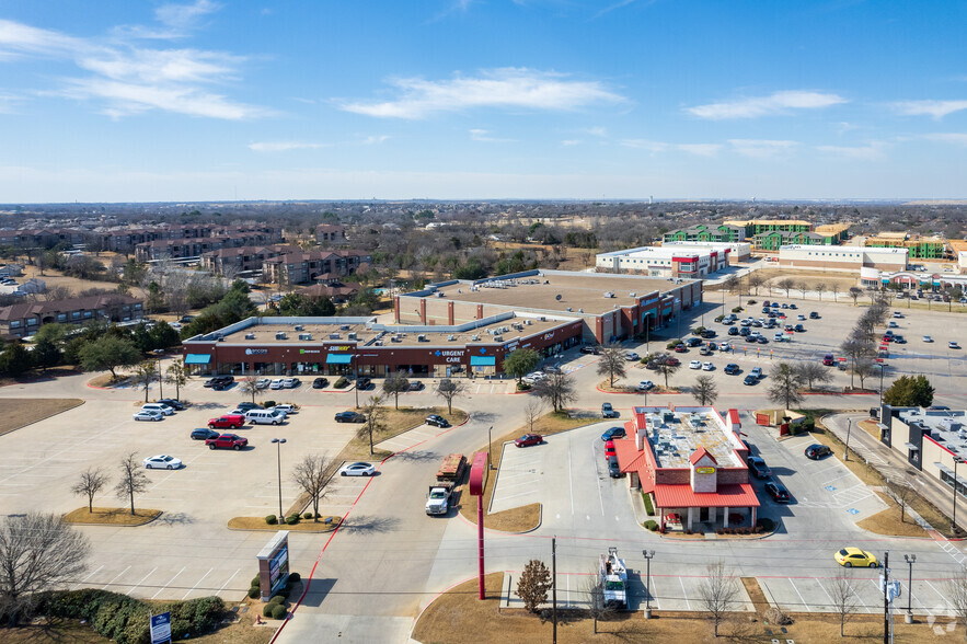 6220-6230 US 287 HWY, Arlington, TX for lease - Building Photo - Image 1 of 9