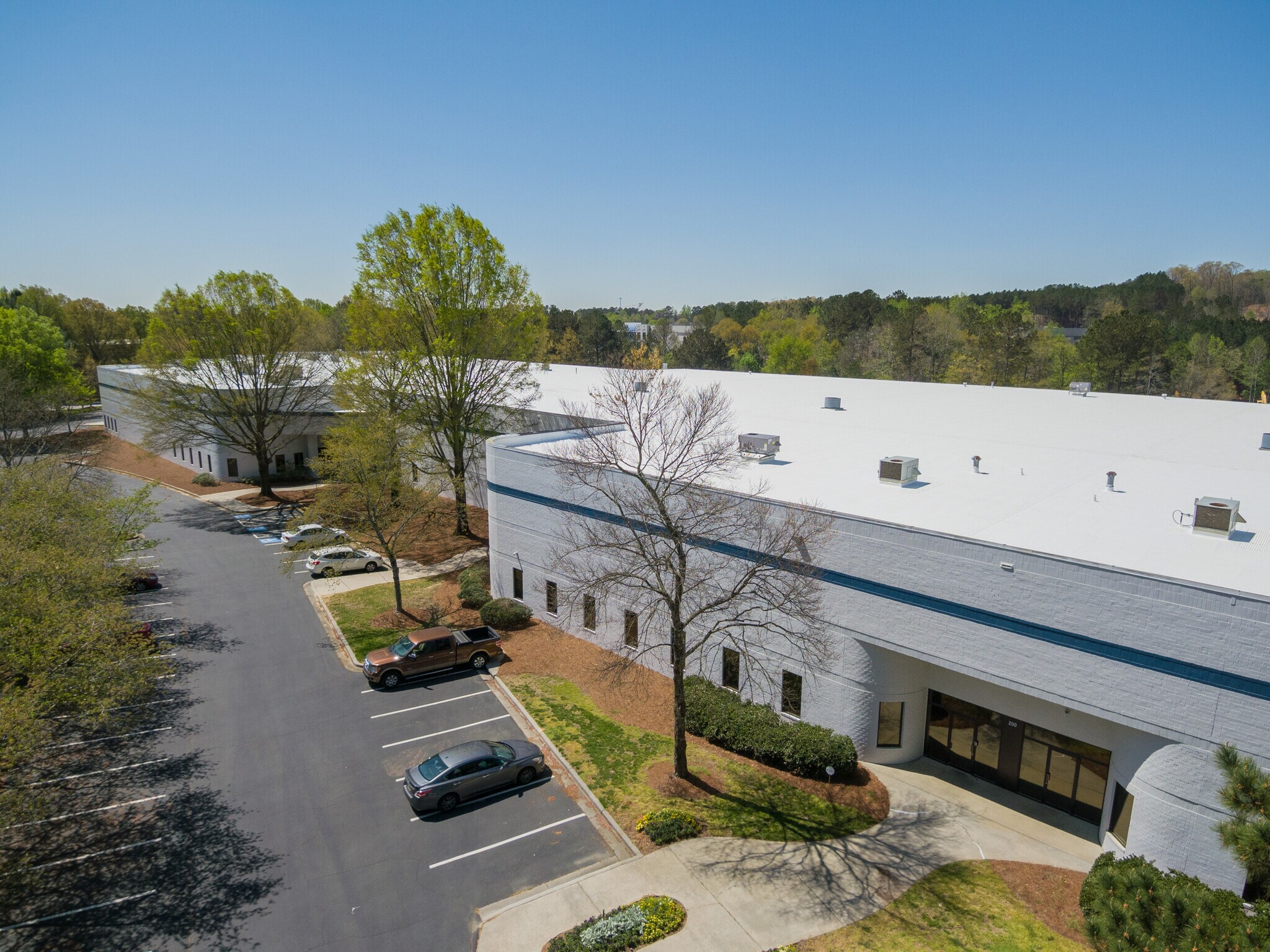 7800 The Bluffs, Austell, GA for lease Building Photo- Image 1 of 15