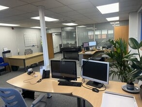 Arthur St, Redditch for lease Interior Photo- Image 2 of 4