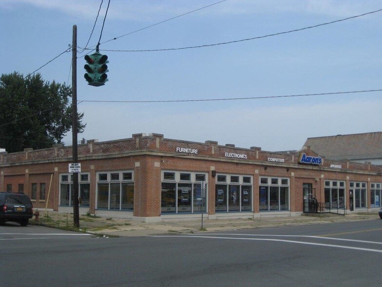 351-353 Fifth Ave, Troy, NY for sale - Building Photo - Image 1 of 1