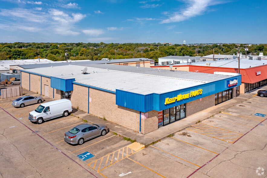 825 N Belt Line Rd, Irving, TX for lease - Building Photo - Image 2 of 8