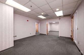 1110 Bonifant St, Silver Spring, MD for lease Interior Photo- Image 2 of 8