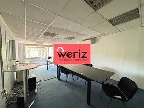 Office in Aubagne for lease Interior Photo- Image 2 of 11