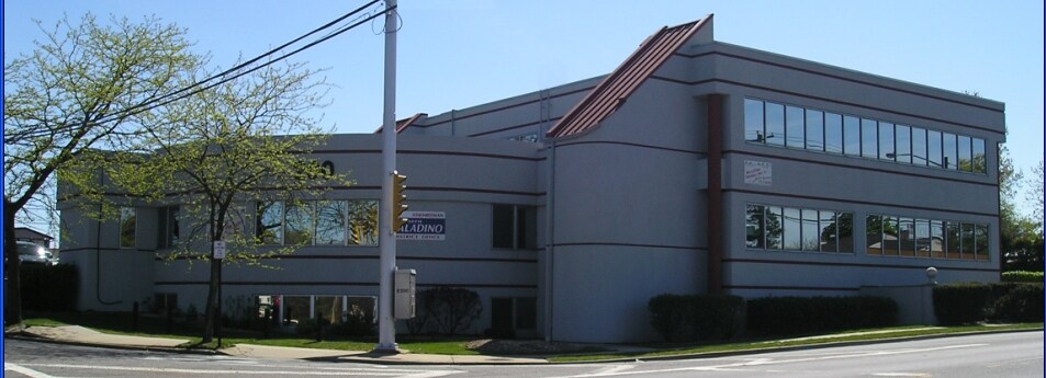 200 Boundary Ave, Massapequa, NY for lease - Building Photo - Image 2 of 33