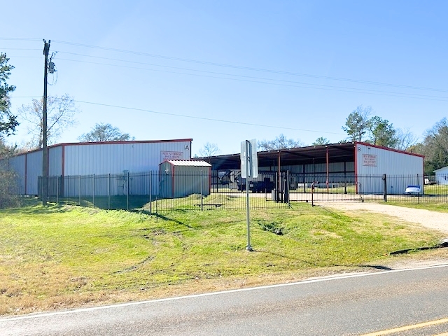 60 Boat Launch Rd, Pointblank, TX for sale - Primary Photo - Image 1 of 7