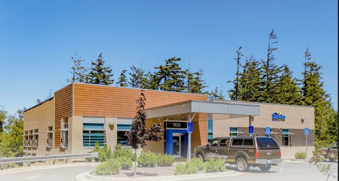 1935 Thompson Rd, Coos Bay, OR for sale Primary Photo- Image 1 of 1