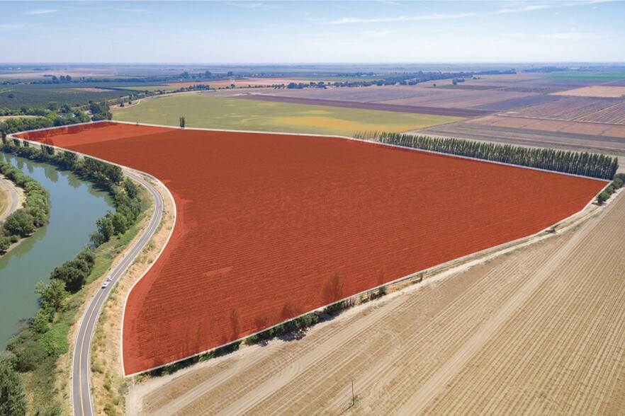 5075 Ryer Rd E, Walnut Grove, CA for sale - Primary Photo - Image 1 of 1