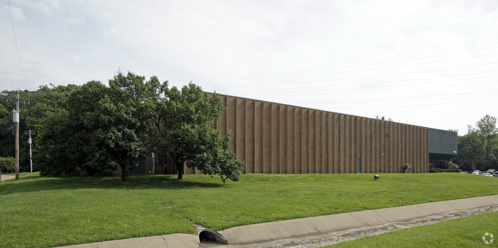 12927 Gravois Rd, Sunset Hills, MO for sale - Building Photo - Image 3 of 5