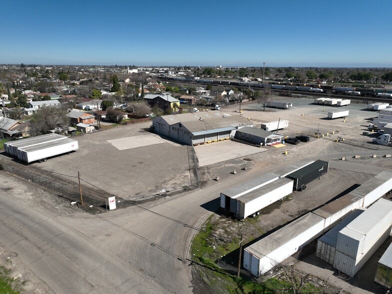 2402 S California St, Stockton, CA for sale - Building Photo - Image 1 of 4