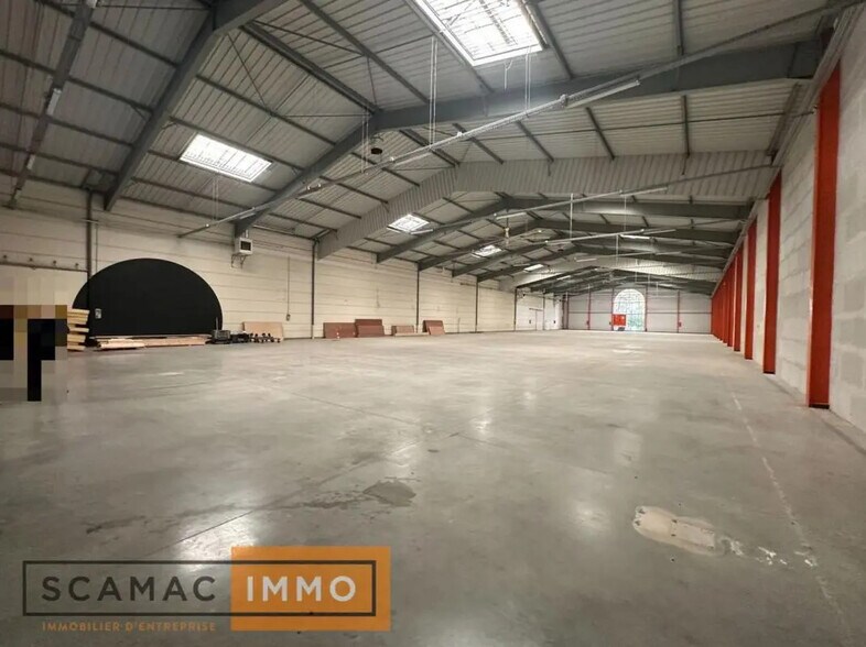 Industrial in Port-de-Bouc for lease - Interior Photo - Image 3 of 4