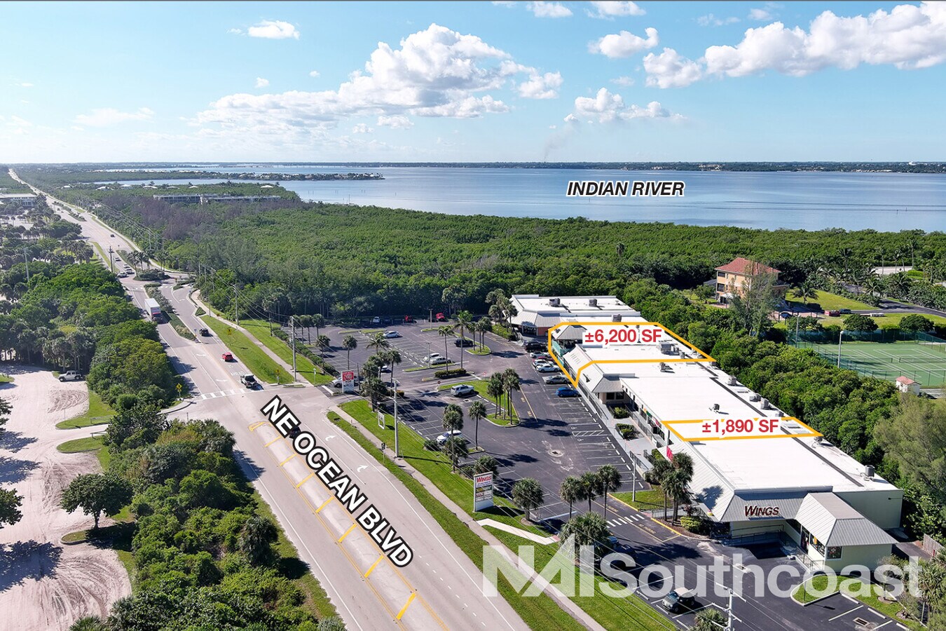 4392 NE Ocean Blvd, Jensen Beach, FL 34957 Island Shoppes