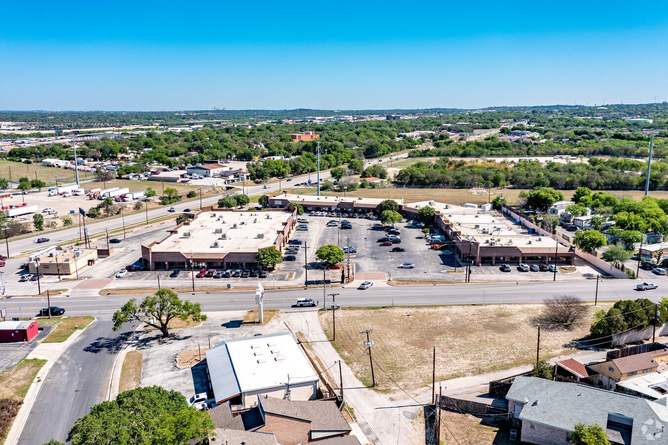 5121 Crestway Dr, San Antonio, TX 78239