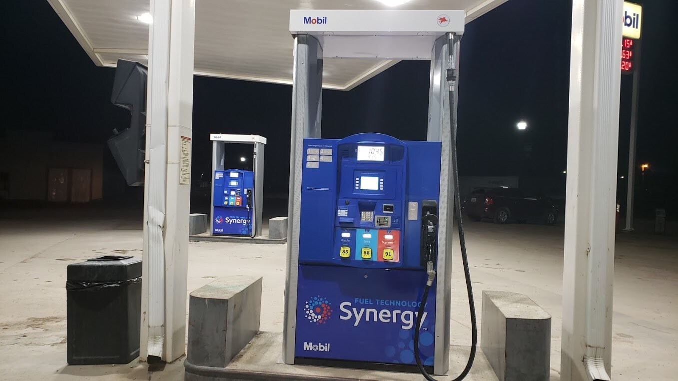 1002 2nd St, Upton, WY 82730