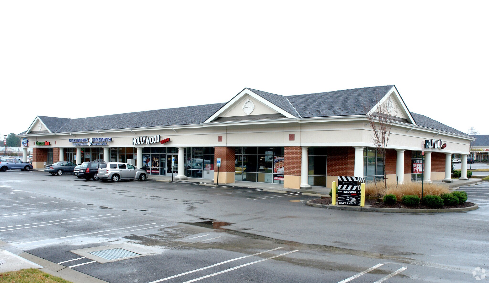 10208-10222 Staples Mill Road Glen Allen Va 23060, Glen Allen, VA for sale Primary Photo- Image 1 of 1