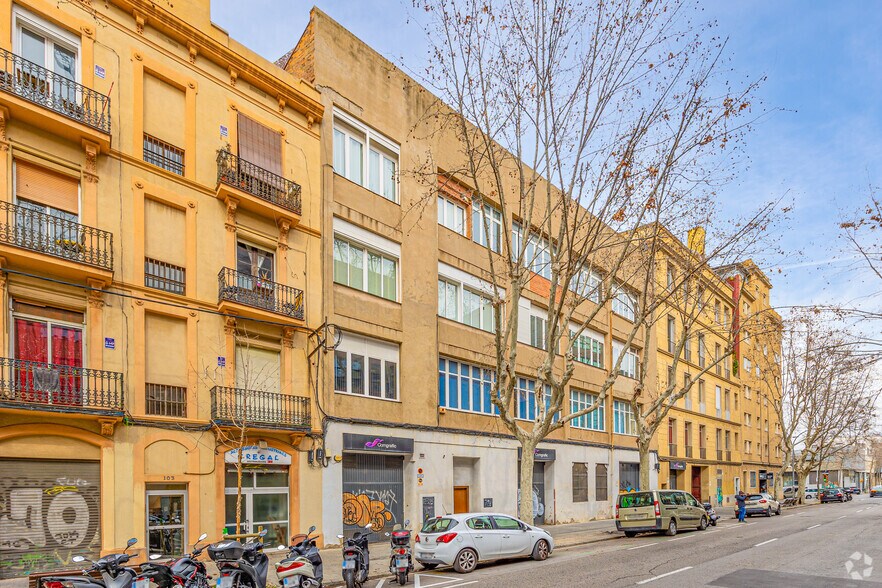 Carrer de Llull, 105, Barcelona, Barcelona for lease - Building Photo - Image 2 of 4