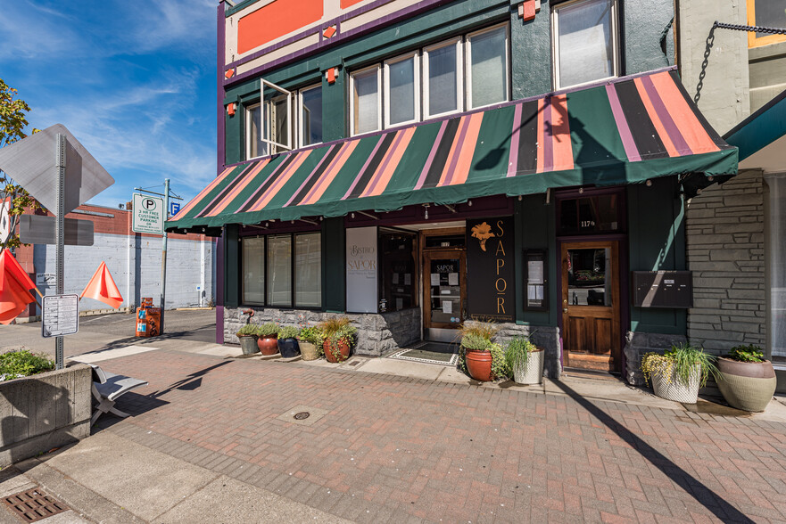 117 E 1st St, Port Angeles, WA for lease - Building Photo - Image 1 of 9