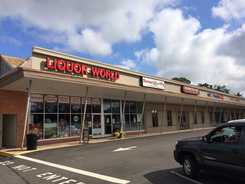 283-307 E Center St, Manchester, CT for lease - Building Photo - Image 1 of 5