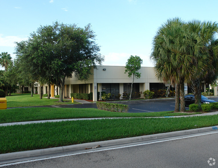 13790-13798 NW 4th St, Sunrise, FL for lease - Building Photo - Image 3 of 6