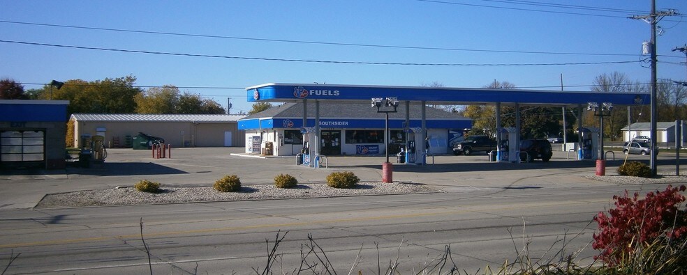 1492 Oneida St, Appleton, WI for sale - Primary Photo - Image 1 of 1