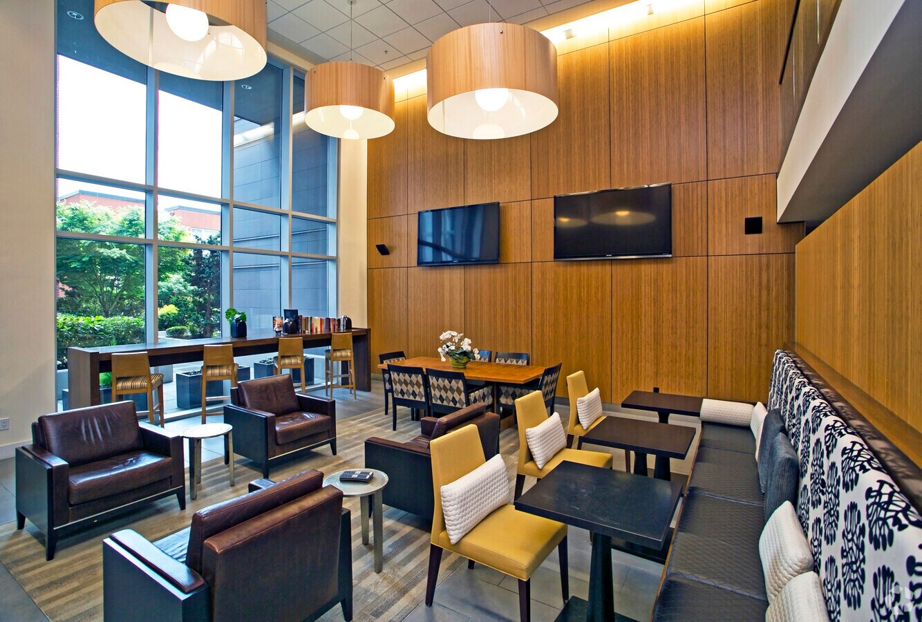 2720 Hoyt Ave, Everett, WA 98201 Library Place