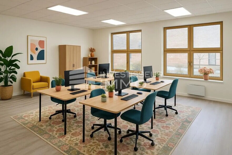 Office in Torcy for lease - Interior Photo - Image 1 of 4