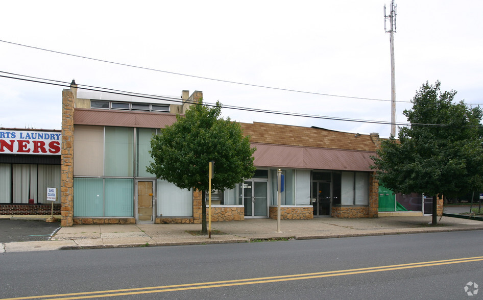 23 Easton Rd, Willow Grove, PA for lease - Building Photo - Image 2 of 3