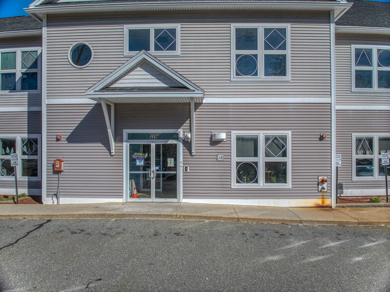 443 W Lowell Ave, Haverhill, MA for lease - Building Photo - Image 3 of 27