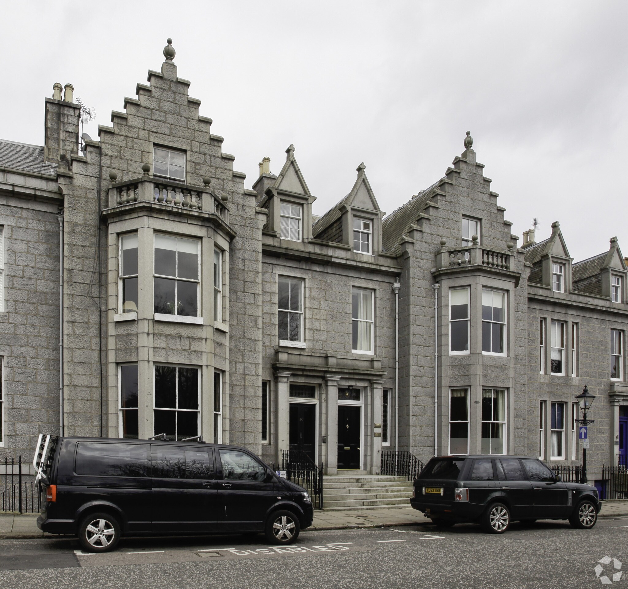 9-10 Rubislaw Ter, Aberdeen for sale Primary Photo- Image 1 of 1