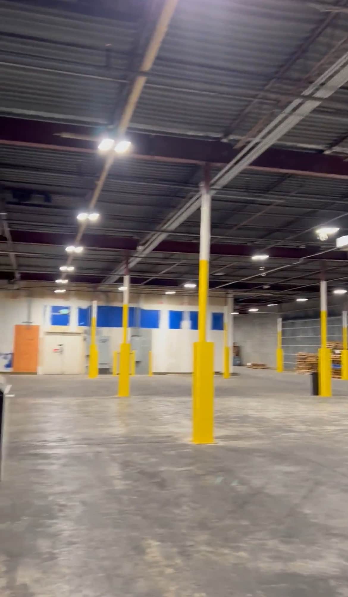 2500 Cobb Pky SE, Smyrna, GA for lease Interior Photo- Image 1 of 4