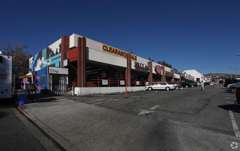 1533-1625 N Vermont Ave, Los Angeles, CA for lease - Primary Photo - Image 1 of 8