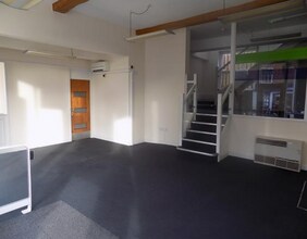 12-12A Market Pl, Ashbourne for lease Interior Photo- Image 1 of 1
