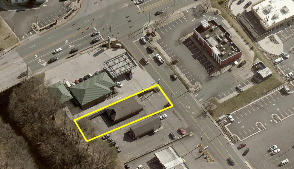 999 Sheffield Dr, Lynchburg, VA for lease - Aerial - Image 2 of 4