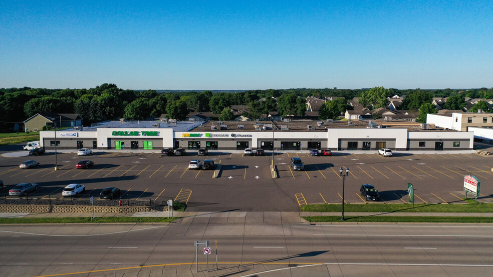 403-405 Central Ave E, Saint Michael, MN for lease - Building Photo - Image 1 of 9