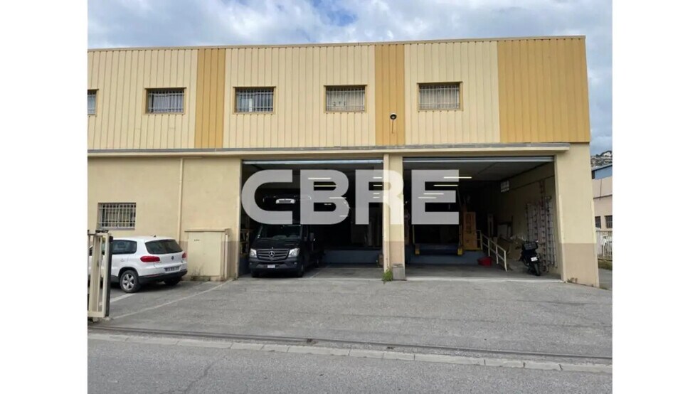 Office in Saint-Laurent-du-Var for lease - Building Photo - Image 1 of 17