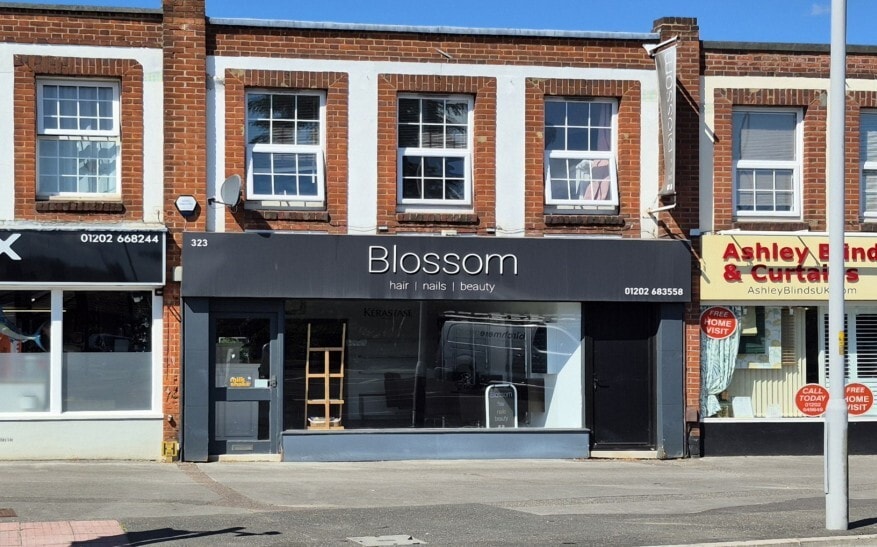 323 Wimborne Rd, Poole for sale - Primary Photo - Image 1 of 1