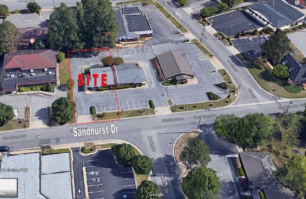526 Sandhurst Dr, Fayetteville, NC 28304