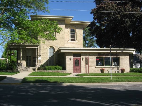 229 N Ludington St, Columbus, WI for sale - Primary Photo - Image 1 of 1