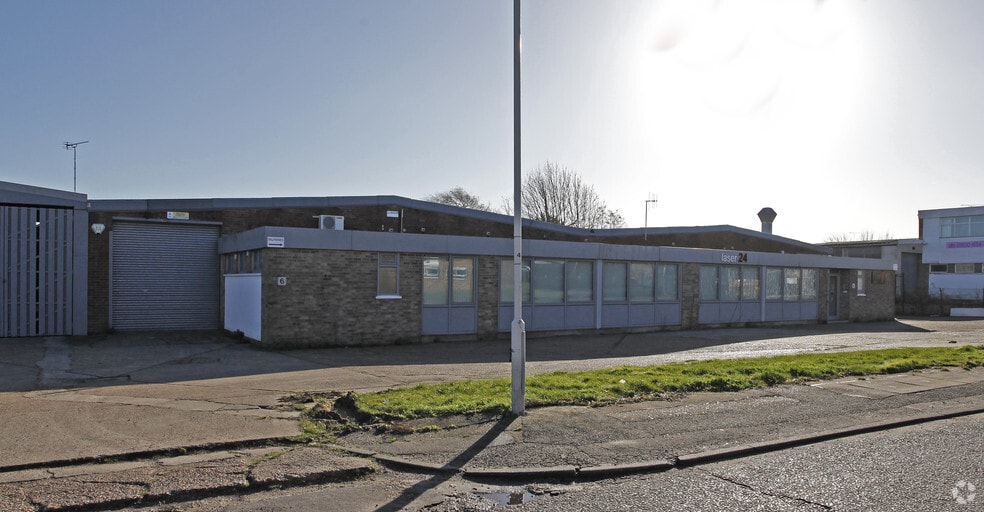 6 Robert Way, Wickford for lease - Building Photo - Image 2 of 2