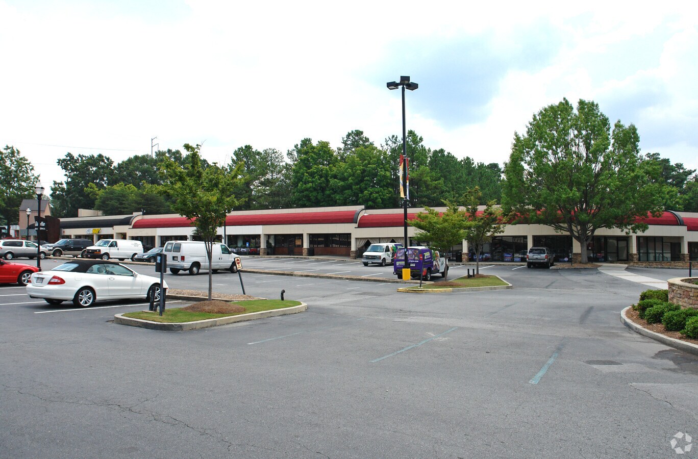 5920 Roswell Rd NE, Sandy Springs, GA 30328