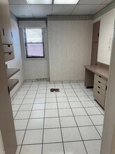 5133 Brightwood Rd, Bethel Park, PA for sale Interior Photo- Image 1 of 11