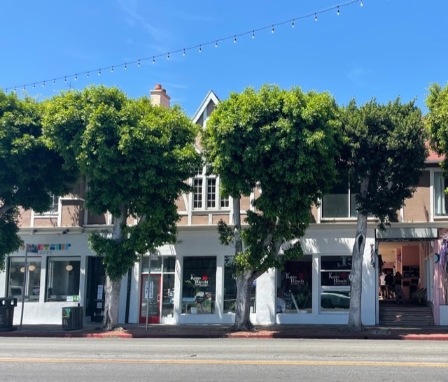 7467-7475 Melrose Ave, Los Angeles, CA for lease - Building Photo - Image 2 of 5
