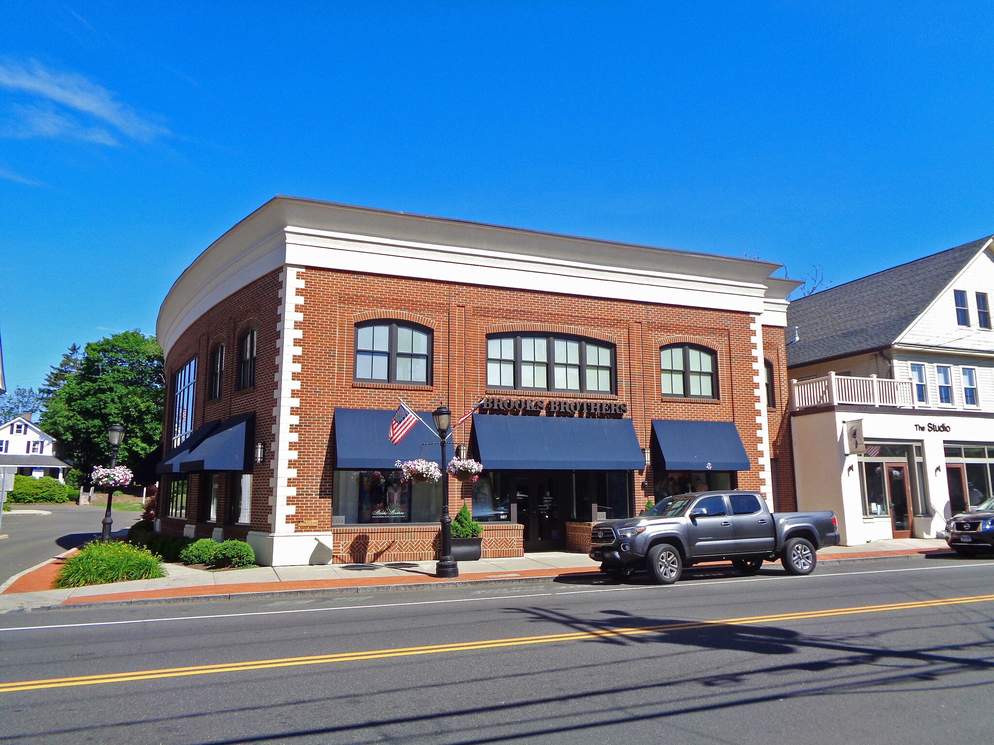 987 Boston Post Rd, Darien, CT for sale Building Photo- Image 1 of 1