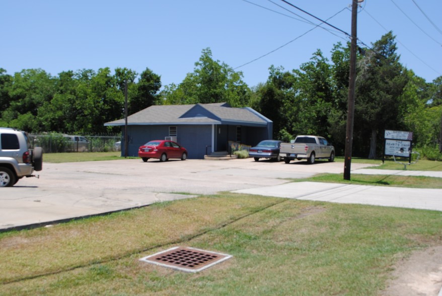 13007 FM 1764 Rd, Santa Fe, TX for sale - Primary Photo - Image 1 of 3