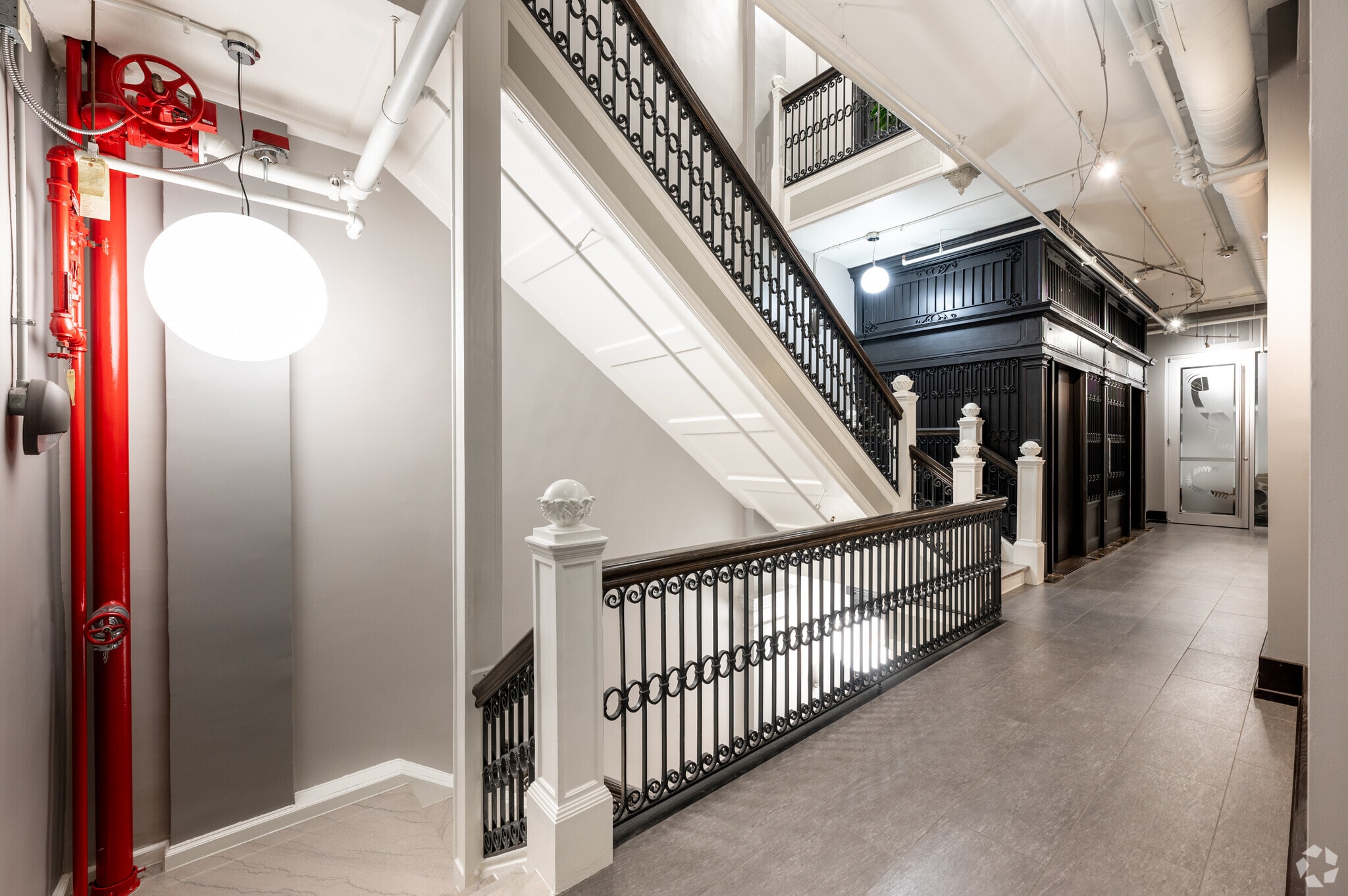 241 N Pennsylvania St, Indianapolis, IN for lease Interior Photo- Image 1 of 2