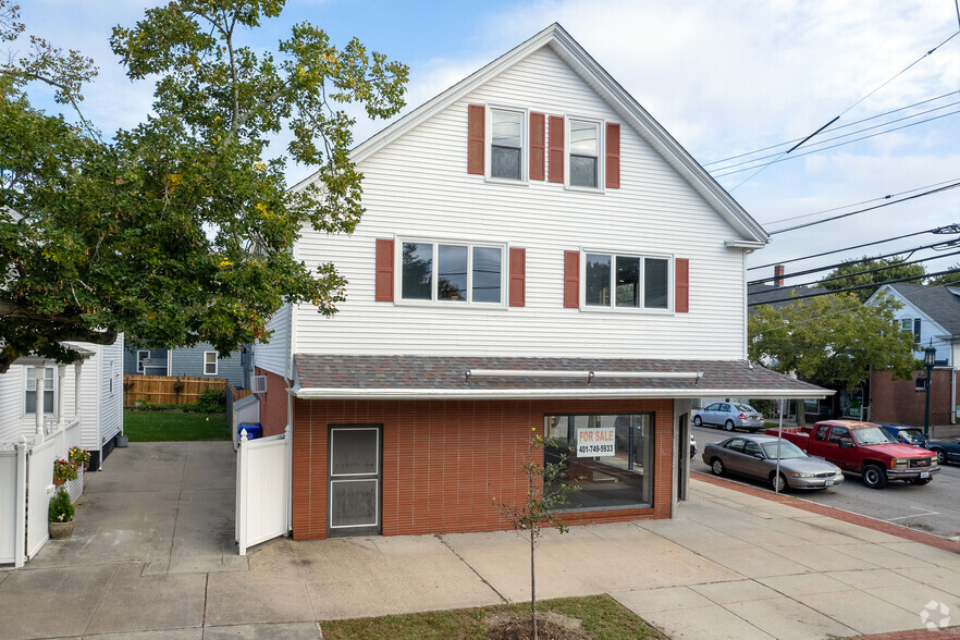 173 State St, Bristol, RI for lease - Building Photo - Image 2 of 5