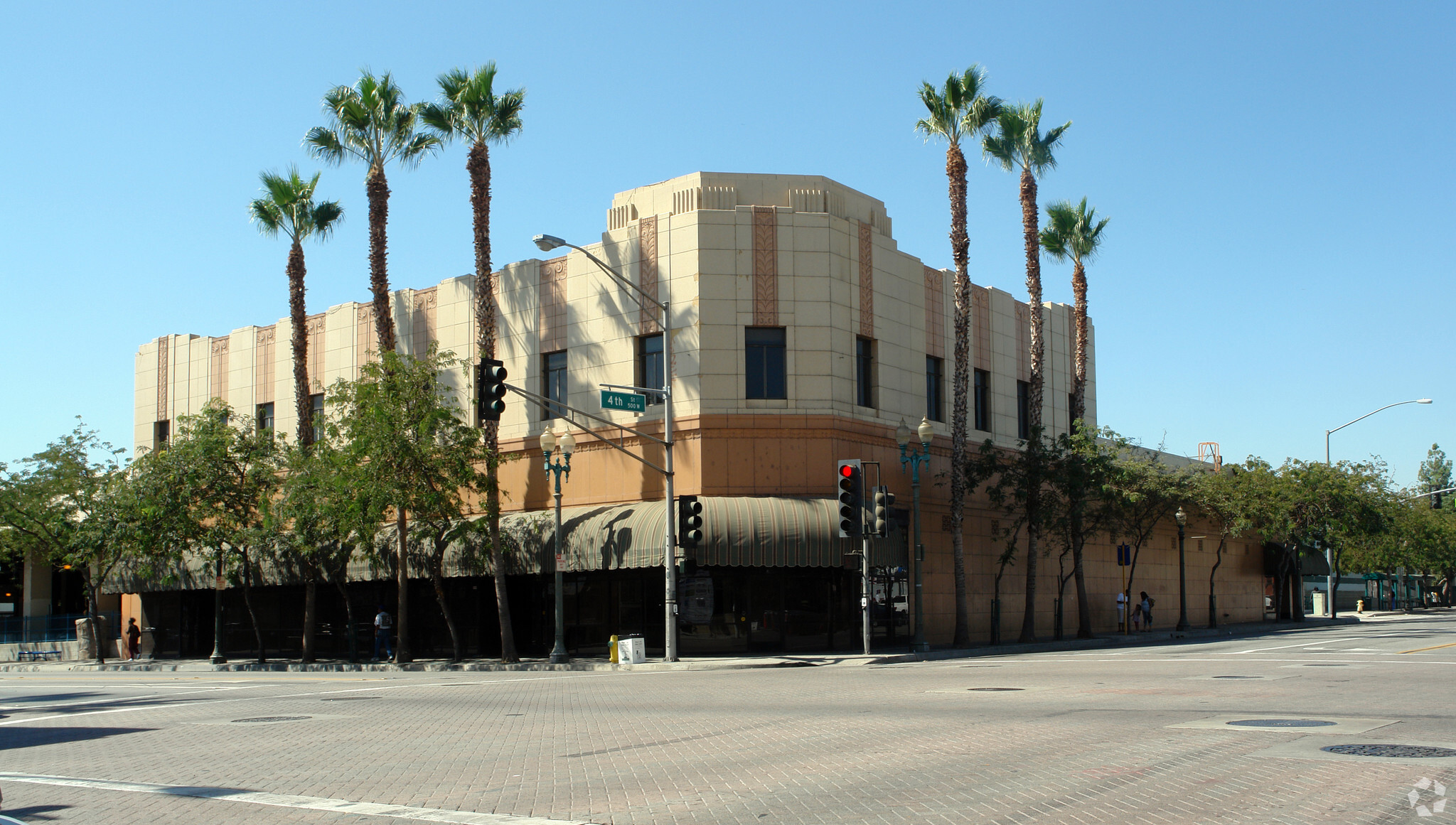 396 N E St, San Bernardino, CA for sale Primary Photo- Image 1 of 1