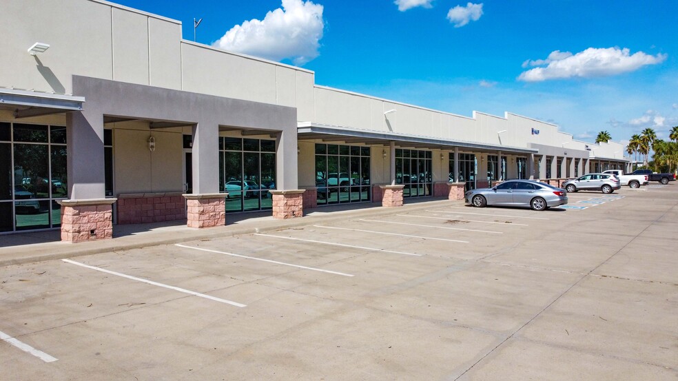 5000 W Military Hwy, McAllen, TX for lease - Building Photo - Image 2 of 6