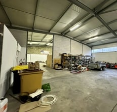 Flex in Saint-André-de-Cubzac for sale Interior Photo- Image 2 of 7